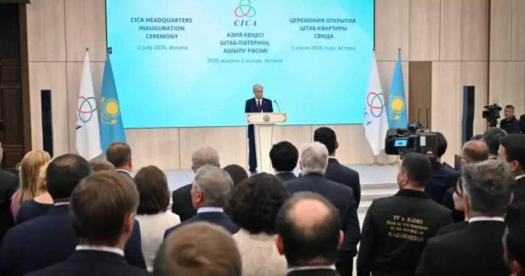 Президент еліміздегі дипломатия саласының қызметкерлері мен ардагерлерін кәсіби мерекелерімен құттықтады