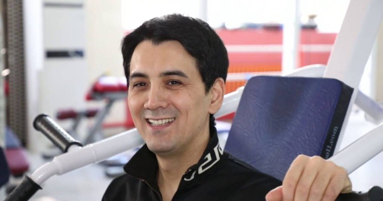 "Өзбекстанға жақын жерден арнайы іздедім": Айдар Тұрғанбек екінші әйелін қалай таңдағаны туралы құпиясын ашты