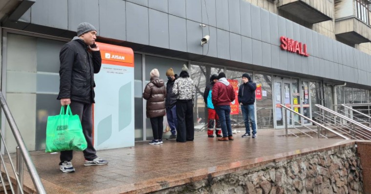 Тағы үш банк қаза болған полицейлер мен әскерилердің кредитін кешіреді