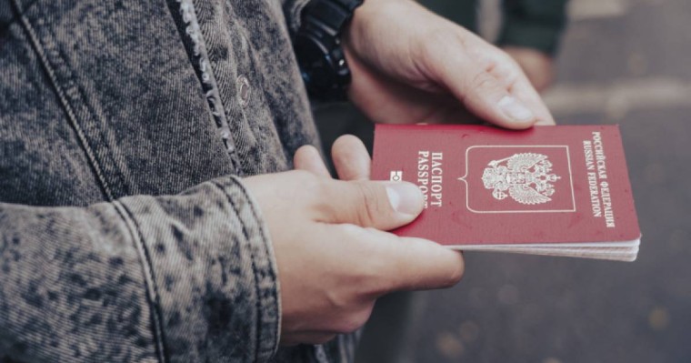 С начала года в Казахстан въехало почти 3 миллиона россиян