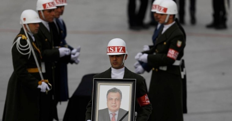 Түркияда Ресей елшісін өлтірді деген бес айыпталушы өмір бойы түрме жазасына кесілді