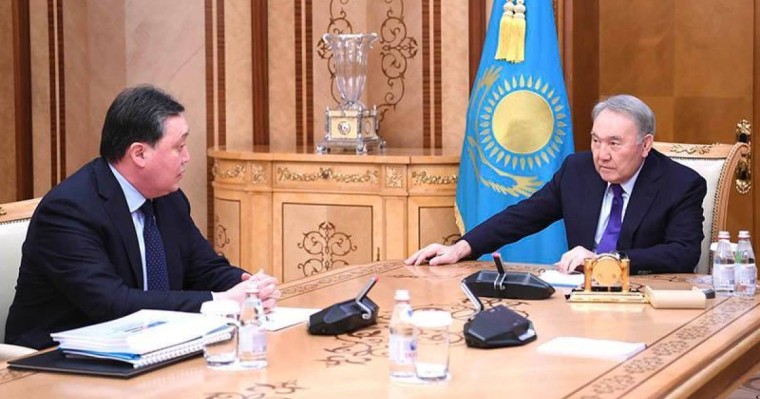 Назарбаев Асқар Маминді және Әсет Исекешевті қабылдады