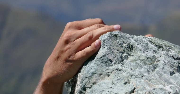 "Анам мені кешірді". Қазақстандық әке-шешесін боқтаған туған ағасын өлтіріп тастады