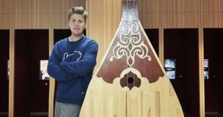 «Ақша жинауды доғару керек»: Лодочников «халыққа жанашыр» блогерлерге күмән келтірді (ВИДЕО)