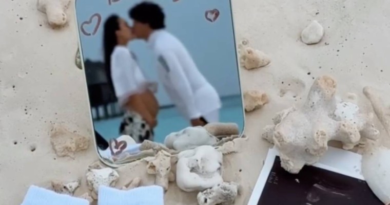 Айжұлдыз Адайбекова тағы да ана атанбақ 