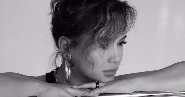 Мақпал Исабекова: Мамам "онда ұлтыңды айтпай-ақ қой" дегенде қарсы болдым. Несін жасырамын?