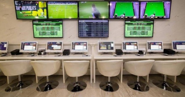 "Аспанға қараймын, жұлдызды санаймын..."