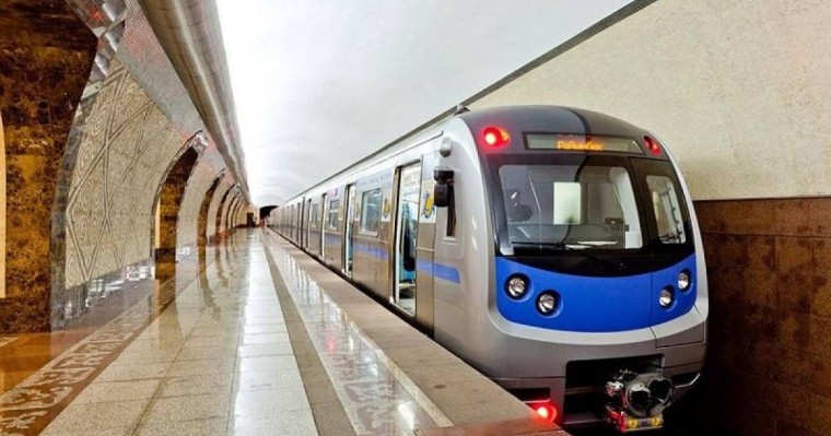 8 наурыз күні Алматыдағы мектеп оқушылары үшін метрода жүру тегін