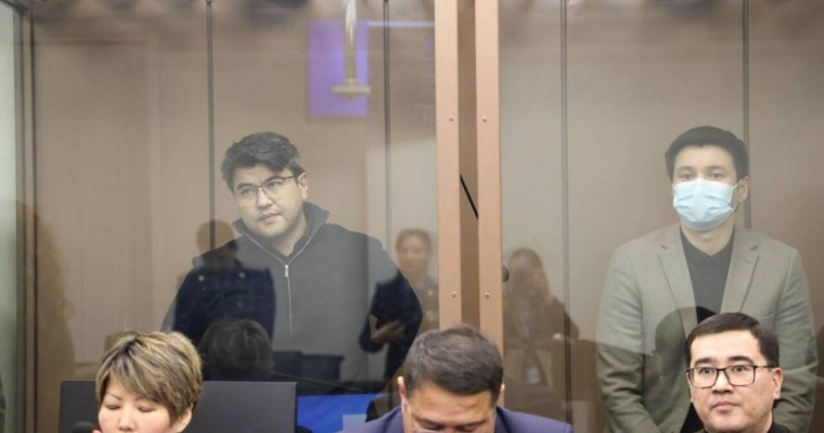 Бишімбаев ай сайынғы табысы қанша екенін айтты