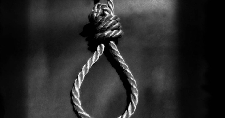 Маңғыстау облысында ер адам мен үш бала дарға асылған күйде табылды