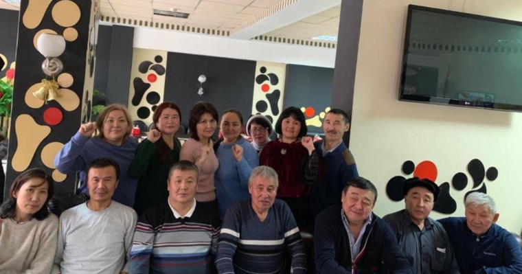 Белсенділер босатылар алдында "идеологиялық әңгіме" жүргізілгенін айтады