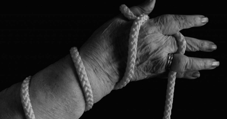 БҚО-да зейнеткер мен оның ұлын 200 мың теңге үшін аяусыз өлтірді - Қазақстан жаңалықтары