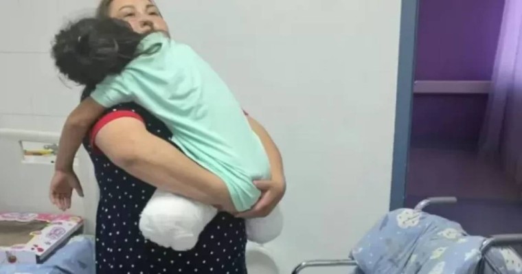 Автобус апатында екі аяғынан айырылған Алуаның қанша жәрдемақы алатыны белгілі болды