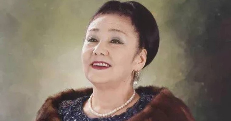 Атақты әншілер Бибігүл Төлегенованың әлі күнге дейін атақ алмағанын мәлім етті