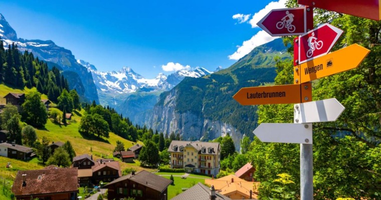 "Казахстан становится Швейцарией для россиян" - Тимур Турлов