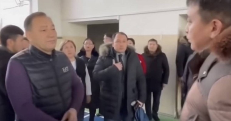 “Этикет жоқ”: Ақтөбе облысы әкімінің қарамағындағыларға тапсырма берген видеосы желіге тарады