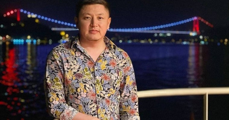 "Екі мың долларға шыққан кез де болды". Нұрболхан Шарапов асабалығы үшін қанша алатынын айтты