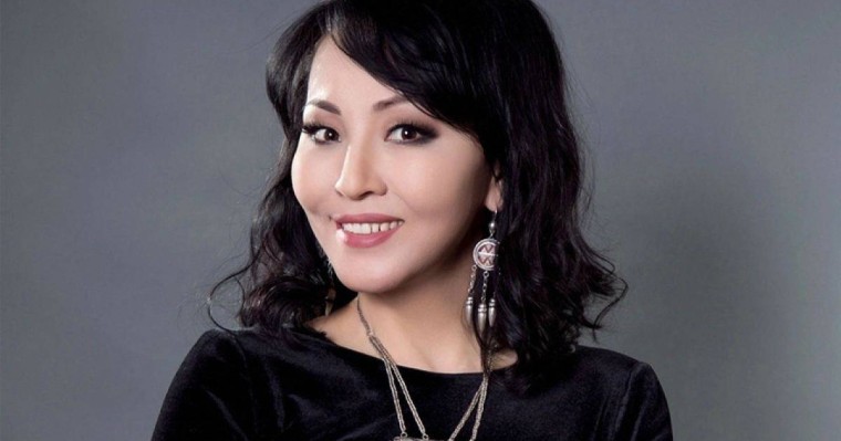 Айгүл Иманбаеваның Абдуллинмен түскен суреті халықтың ашуына тиді (фото)