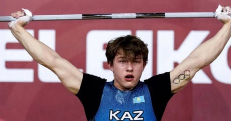 Қазақстан ауыр атлетикадан 2022 жылғы ӘЧ-де алғашқы медалін жеңіп алды