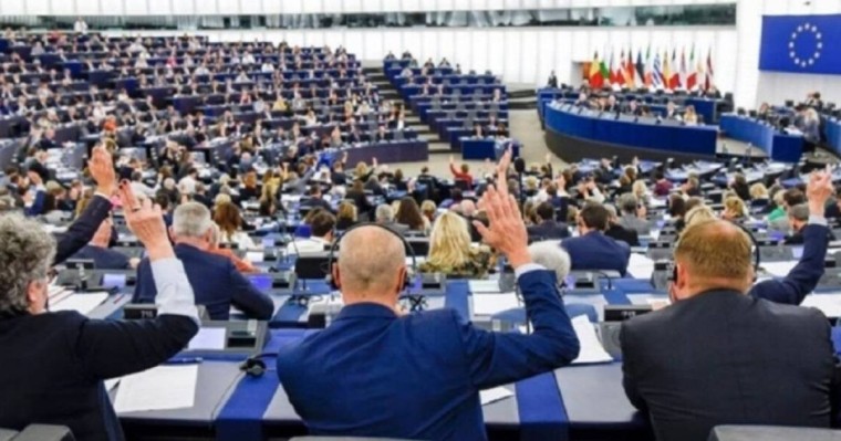 Еуропарламент басшысының орынбасары әлем чемпиотындағы жемқорлыққа қатысы бар деп айыпталды