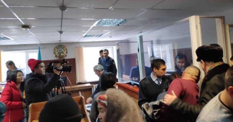 Алматы облысында "шетелдіктермен төбелесті" деген бес адамның соты басталды