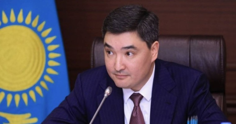 Олжас Бектенов құтқарушылар мен алдыңғы сап қызметкерлеріне ТЖ жағдайындағы жұмысы үшін алғыс білдірді