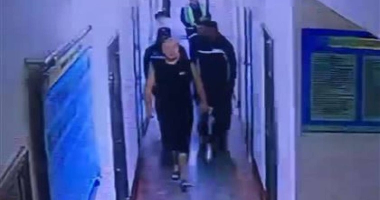 "Жұмыста үнемі шорти, майкімен жүреді". "Киллер" басшыдан шаршаған Қазғұрт полицейлері заңгерге шағымданды