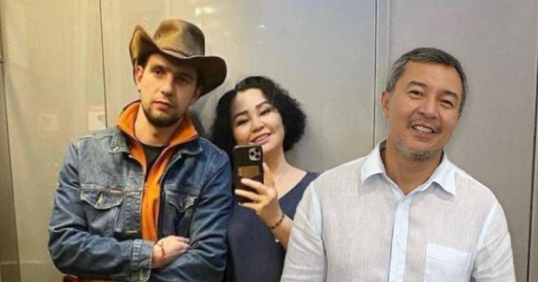Ақан Сатаев 50 жаста: бұрыңғы жары өз сүйіктісімен шетелде демалуда