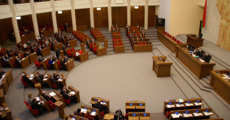 Беларусьте Отанын сатқан шенеуніктерді атып тастау ұсынылды