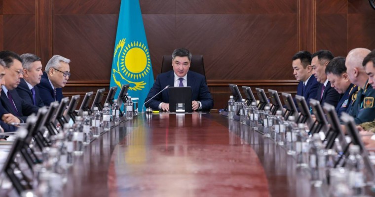 Олжас Бектенов Су тасқынына қарсы іс-шараларды үйлестіру және су тасқыны кезеңінің зардаптарын жою жөніндегі республикалық штабтың отырысын өткізді