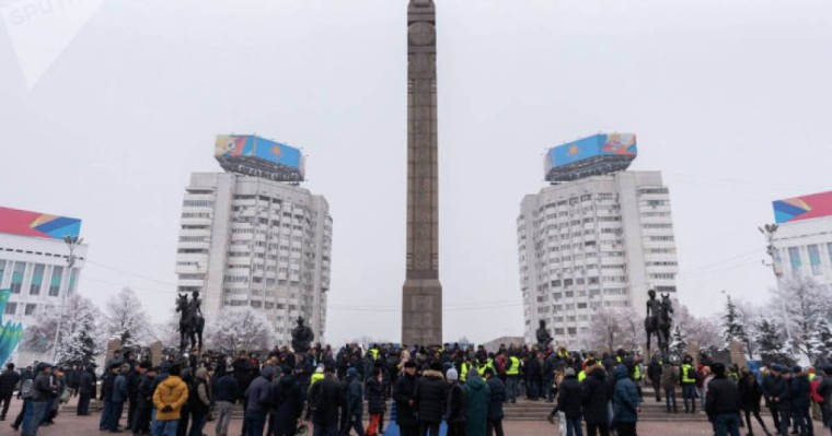 Мәжіліс митинг туралы заң жобасына сенат енгізген өзгерістерді мақұлдады 