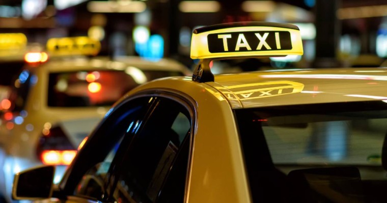 Енді такси жүргізушілері мен курьерлер де салық төлейді