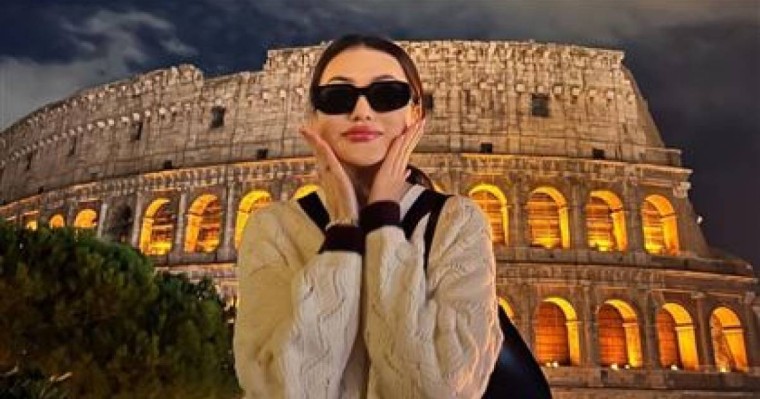 "Менікі показуха": Ерке Есмахан өзі жайлы шындығын айтты