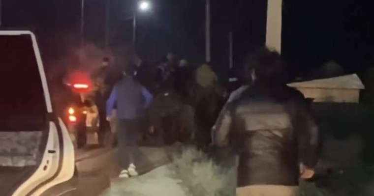 Жабайы көкпар: Талғарда көшеде көкпар тартқандар елді шошытты