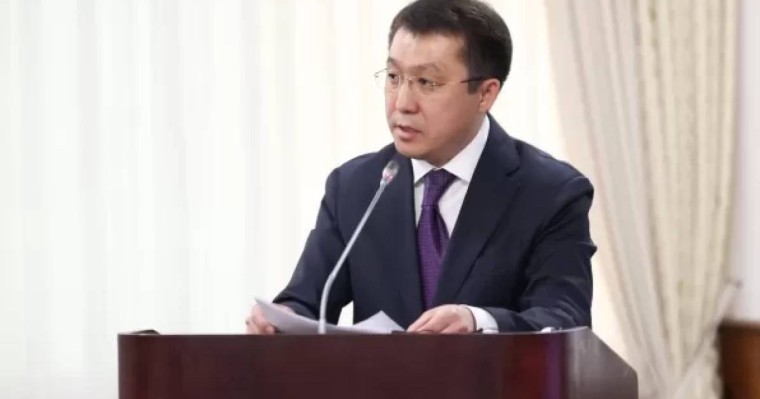 Тоқаевтан сөгіс алған көлік министрі әзірге отставкаға кету туралы ойы жоқ екенін айтты