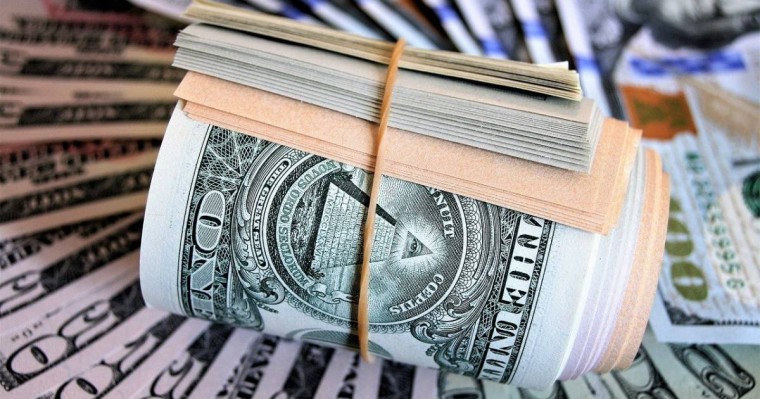 Ақмола облысында пара алған аудан әкімінің орынбасары 28 млн теңге айыппұл арқалады