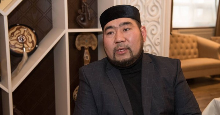 "Бес келіншек, бір кемпірдің тілін таба алмасаңдар!" – Балғынбек Имаш (ВИДЕО)