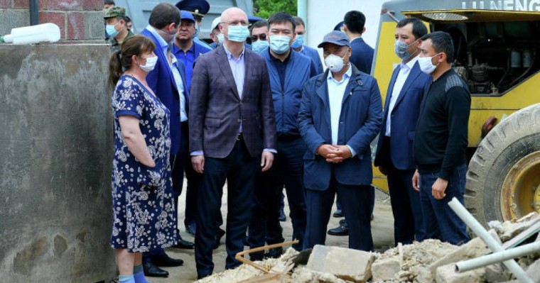 Түркістан облысында селден зардап шеккендерге 300-ден астам үй салына бастады