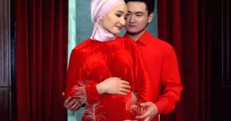 "Үйленейін деп жатырмыз": Төреғали аяғы ауыр келіншегін ерекше бейнебаянға түсірді