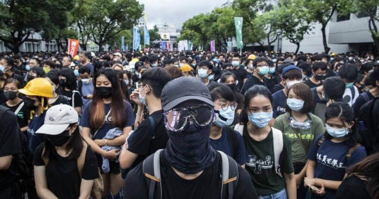 Қытайда наразы халық көшеге шықты