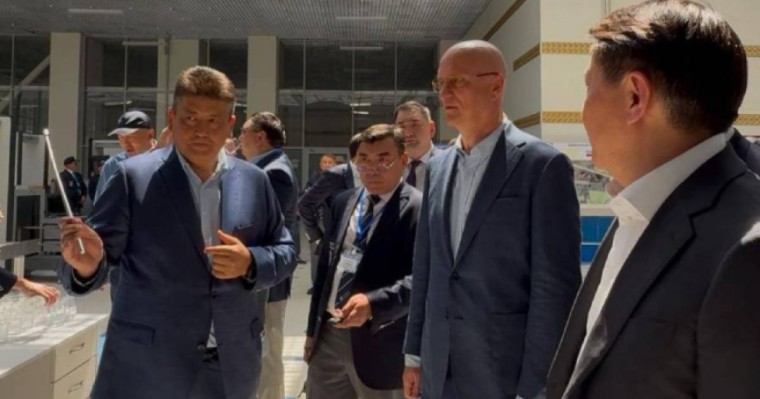 Роман Скляр «Нұр Жолы» өткізу бекетінде: шекара инфрақұрылымы жаңғыртылады