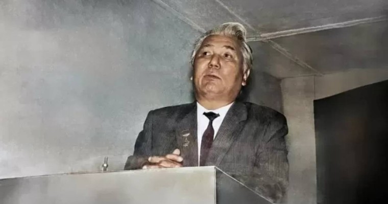 Тоқаев Мәскеуде Қырғыз президентінен әкесіне қатысты күтпеген жаңалық естіді