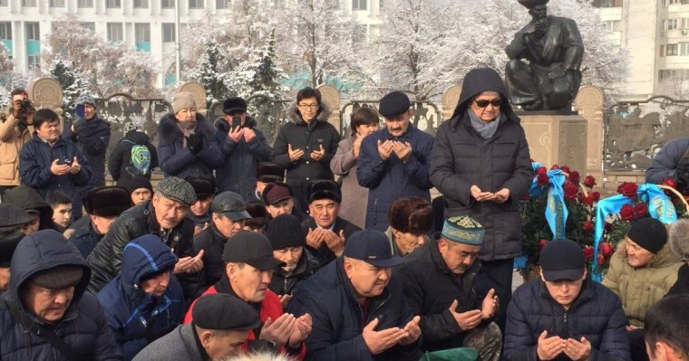 Қазақстанда Желтоқсан мен Жаңаөзен құрбандарын еске алды