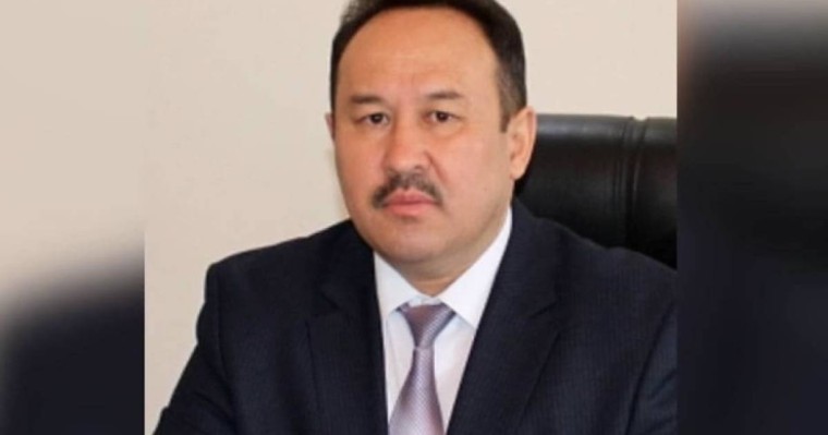 Танымал айтыскер ақын 6 жылға сотталды