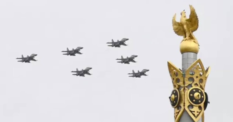 Астанадағы әскери парад қалай өтті (ФОТО)