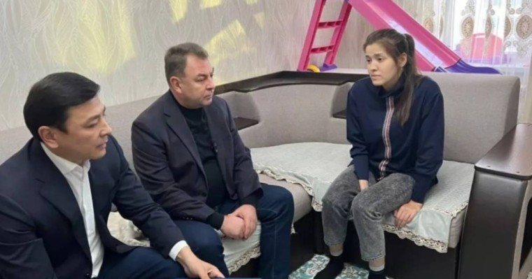 Қаза тапқан өрт сөндірушінің отбасына ЖОО-ның білім беру гранттарын ұсынды