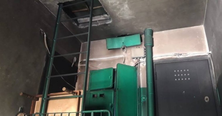 Ақтауда тұрғын үй өртенді: Ішіндегі он бес адамның 5-еуі — балалар