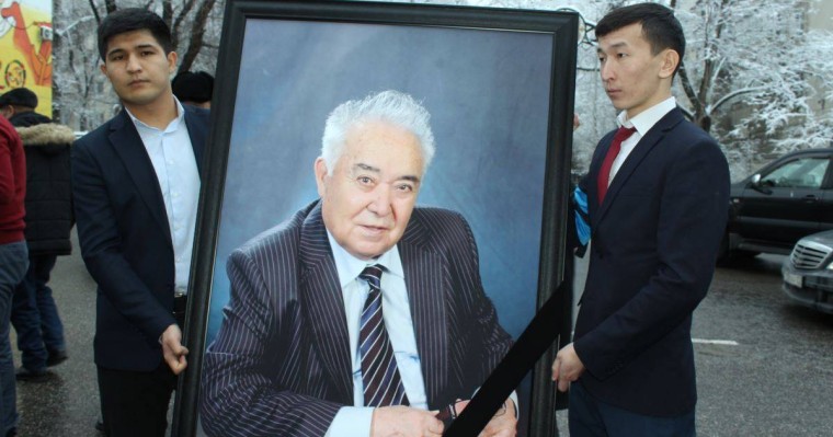 Алматыда академик Сартаевты соңғы сапарға шығарып салды