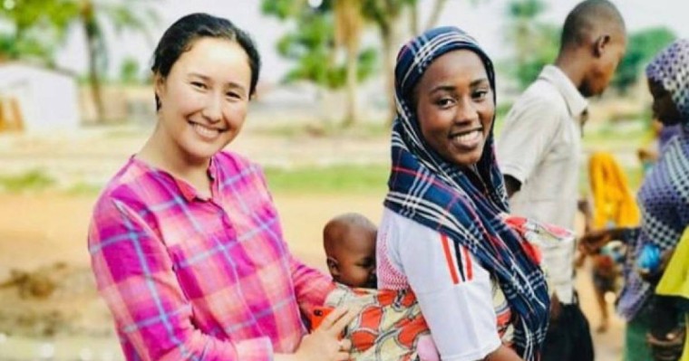 «Ғажайып ел». Африкада қазақ әйелі қалай мұғалім болды