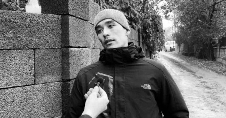 Сотта Шерзаттың ағасы Нұрқанат Ғайыпбаевтың тергеу кезіндегі бейнежазбасы көрсетілді   